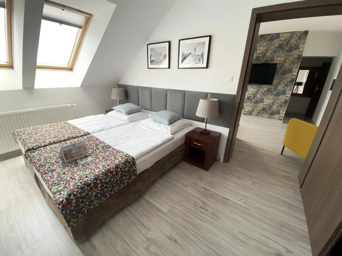 Hotel Srebrna Góra Екстериор снимка